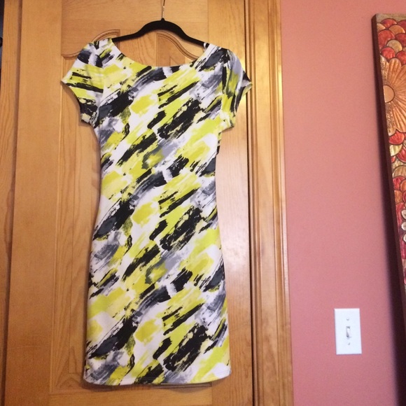 Arden B adorable short dress