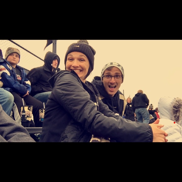 Meet your Posher, Dawn - Picture 1 of 1