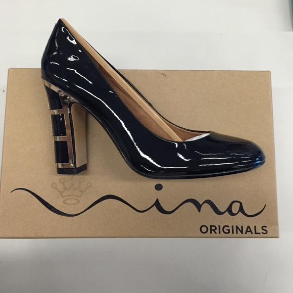 Nina Pumps