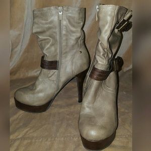 Platform boots Platform boots