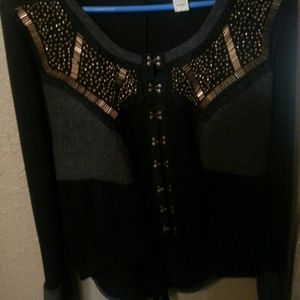 Very detailed pretty top.