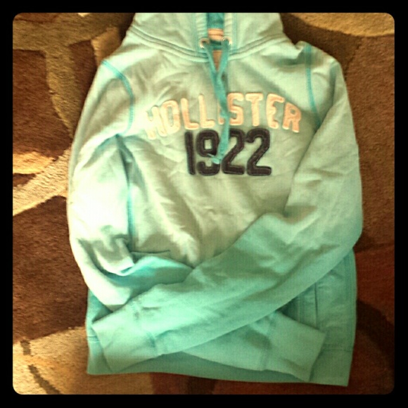 Light to dark blue ombre sweatshirt.