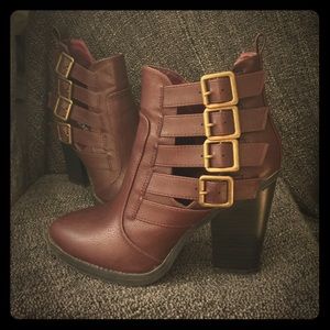 Bergundy Booties
