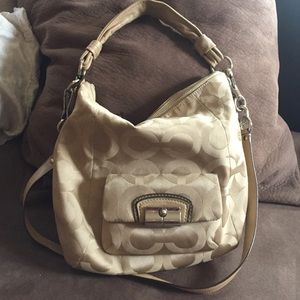 🎉SALE🎉 AUTHENTIC COACH SHOULDER BAG