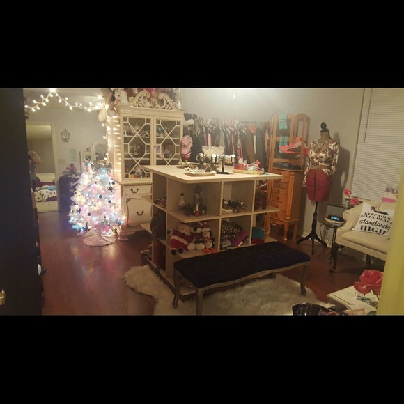 Closet photos updated!!