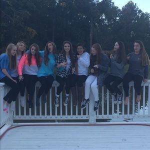 Meet your Posher, Bella