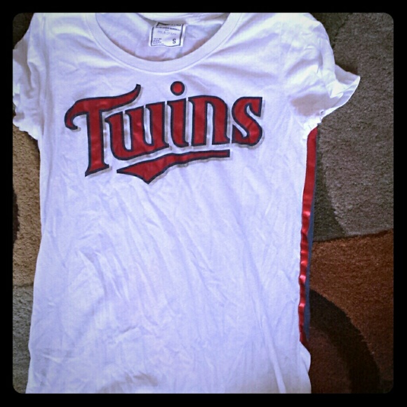Victoria Secrets PINK twins shirt.