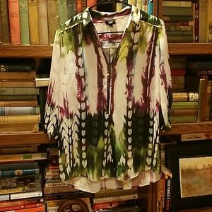 Long sleeve collared shirt