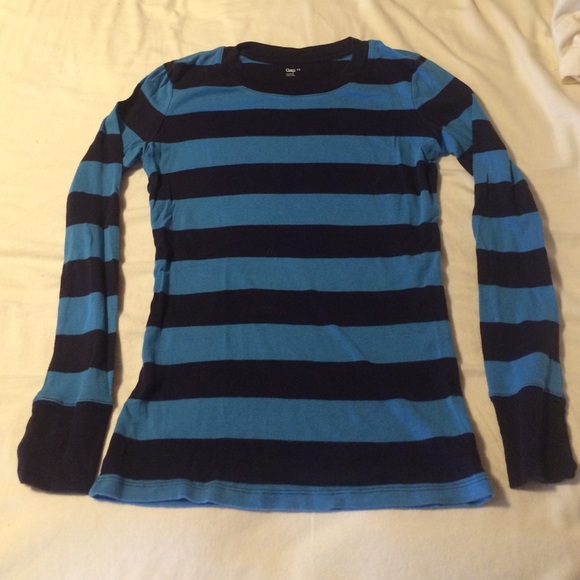 Gap long sleeve