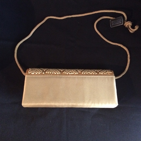 Bijoux Terner Beaded Clutch NWT - Picture 3 of 3