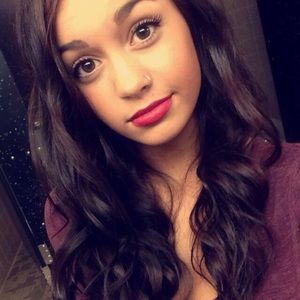 Meet your Posher, Jenna