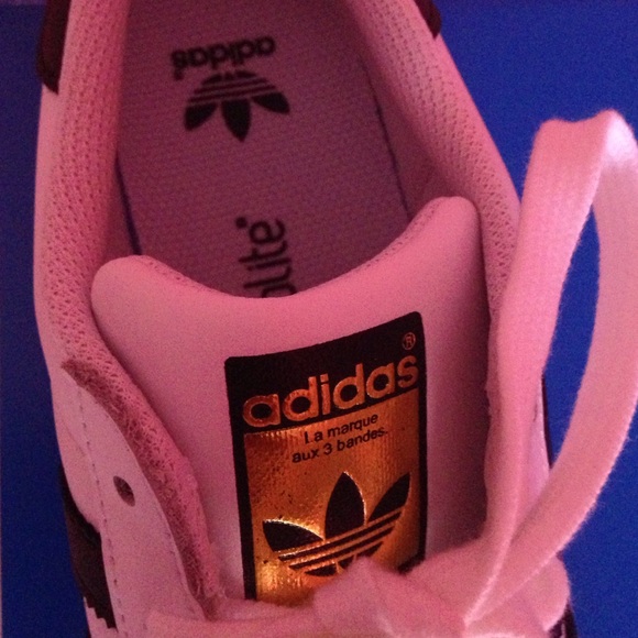 SUPERSTAR ADIDAS 6 and a half!!!!! - Picture 3 of 4