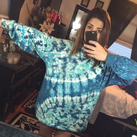 π« SOLD π« Vintage Oversized Tie Dye Hoodie - Picture 2 of 2