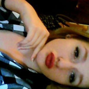 Meet your Posher, Savannah