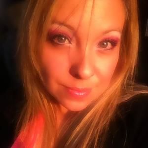 Meet your Posher, Desiree