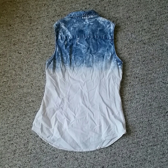 Tank - Picture 4 of 4