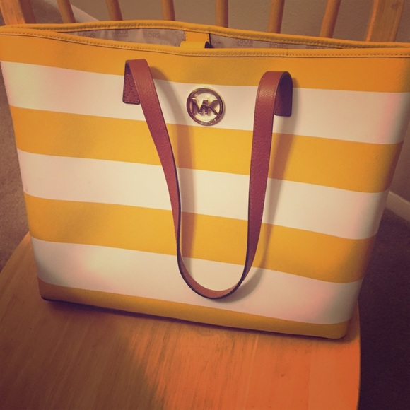 MICHAEL Michael Kors Handbags - Michael Kors Striped Jet Set Tote