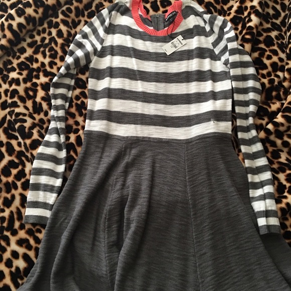 Express Dress Brand New - Picture 2 of 4