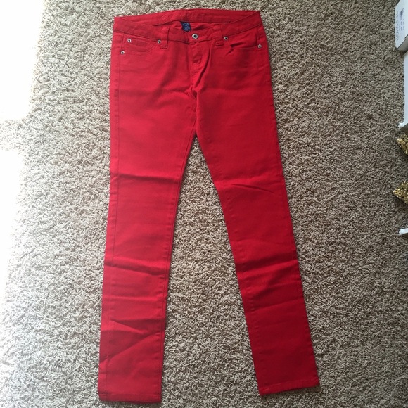 ❤️ NEW Red Jeans ❤️