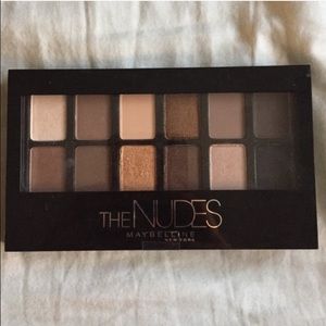 Maybelline Nudes Palette