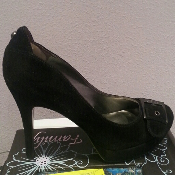 Black guess heels