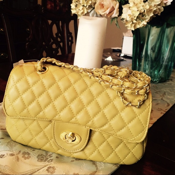 Classic Quilted Ladies Handbag