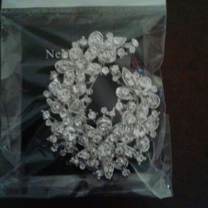 Wreath Brooch Jeweled Encrusted