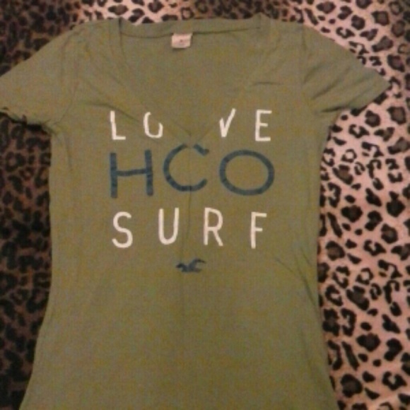 Hollister t shirt