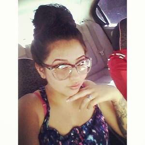 Meet your Posher, Meca-ella