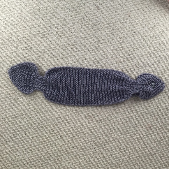 NWT Neck wrap - Picture 2 of 2