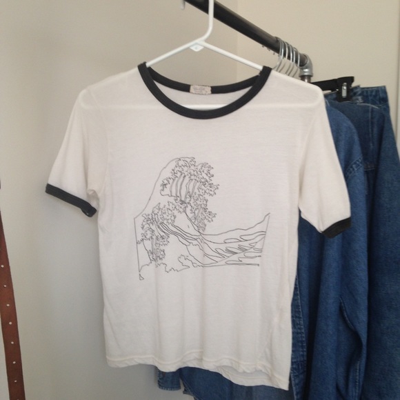 Brandy Melville Tee
