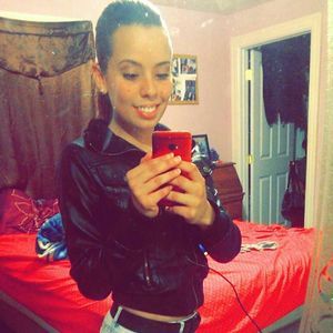 Meet your Posher, Jessenia