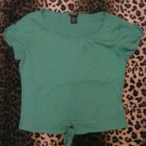 Short sleeve shirt
