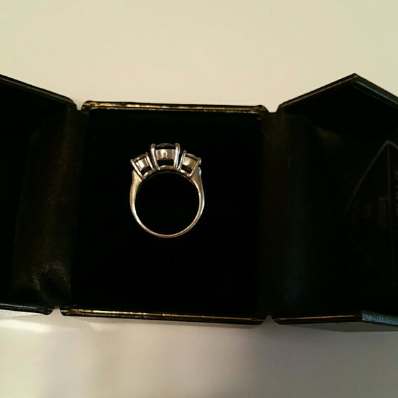 Ring - Picture 2 of 3