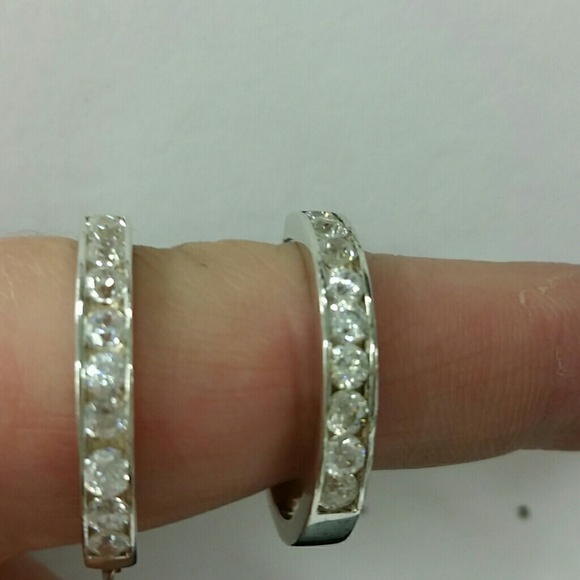 Jewelry - Picture 2 of 2