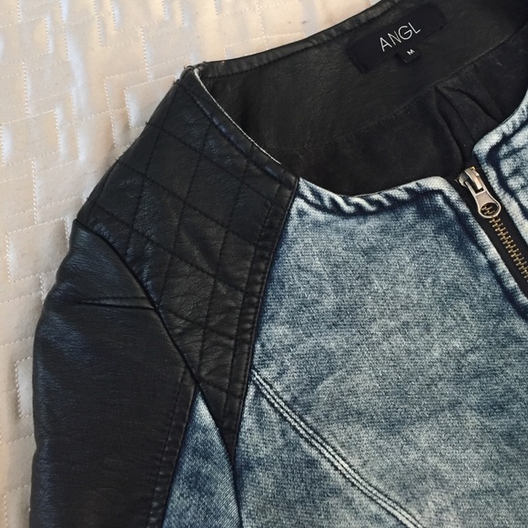 Denim jacket with zipper - Picture 2 of 4