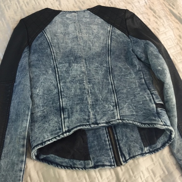 Denim jacket with zipper - Picture 3 of 4