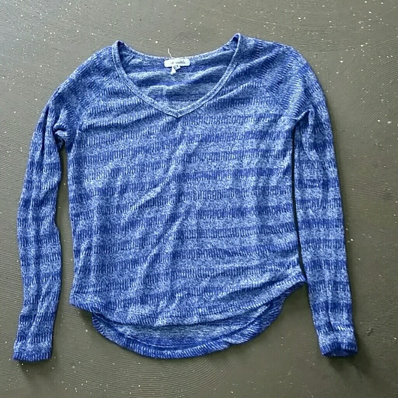 aero. blue shirt
