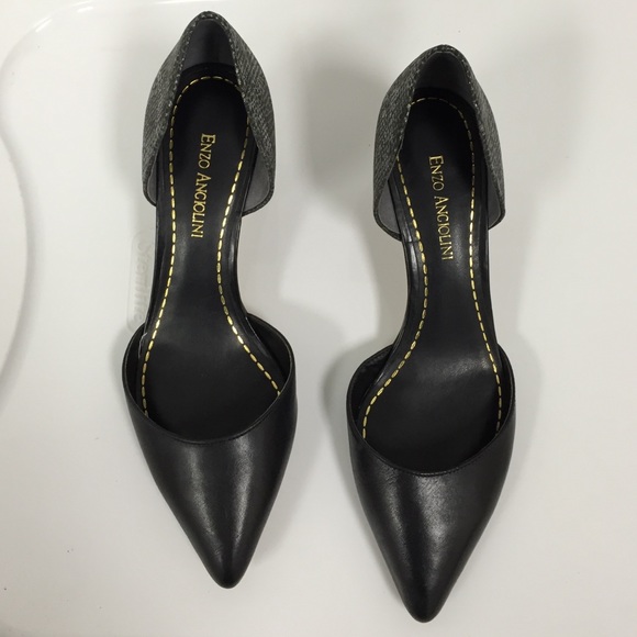 Pointy toe pumps