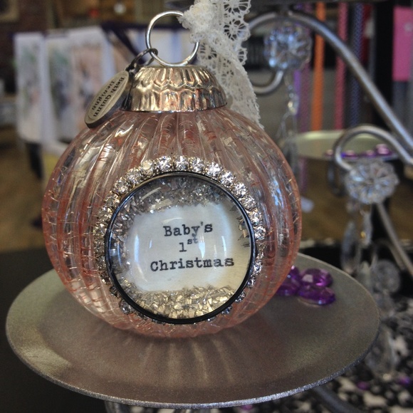 Baby's 1st Xmas Glass Ornament - Picture 1 of 1