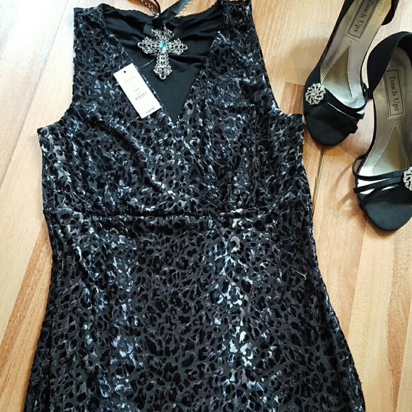 Trendy & Gorgeous Velvet Top