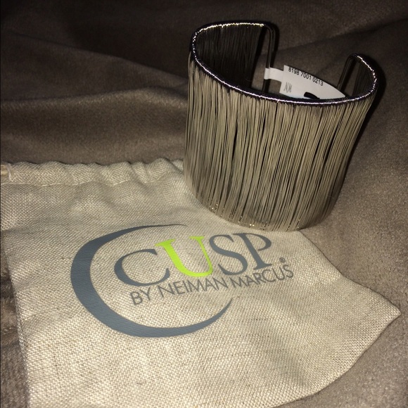 Cuff Bracelet - Picture 3 of 3