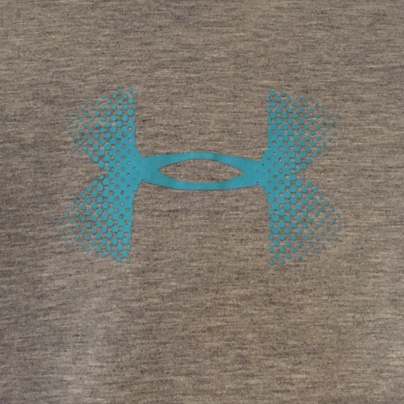 Under Armour Tops - Under Armour Workout Tee