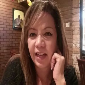 Meet your Posher, Ana