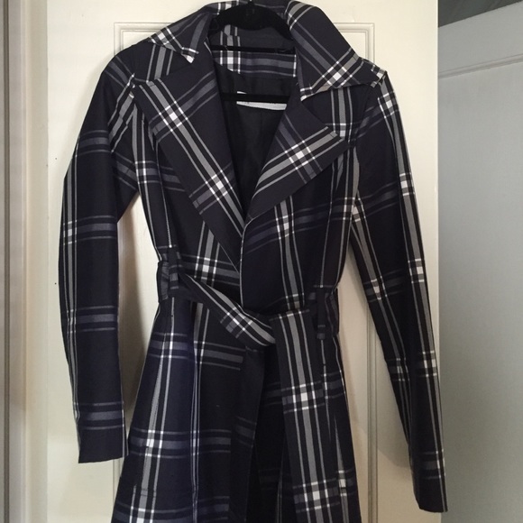 Zara navy and white trench