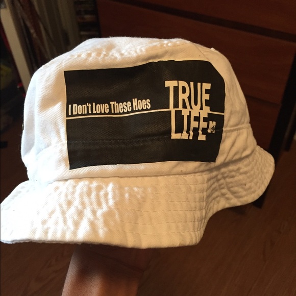Bucket Hat