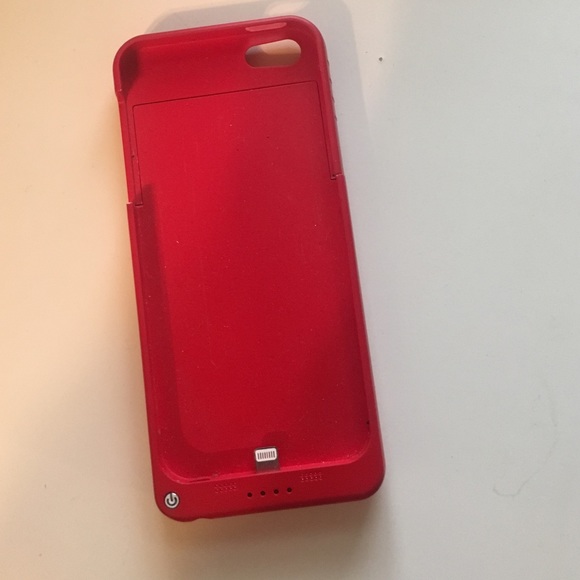 Red iPhone 5/5s charging phone case