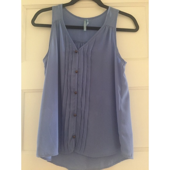Periwinkle buttoned top