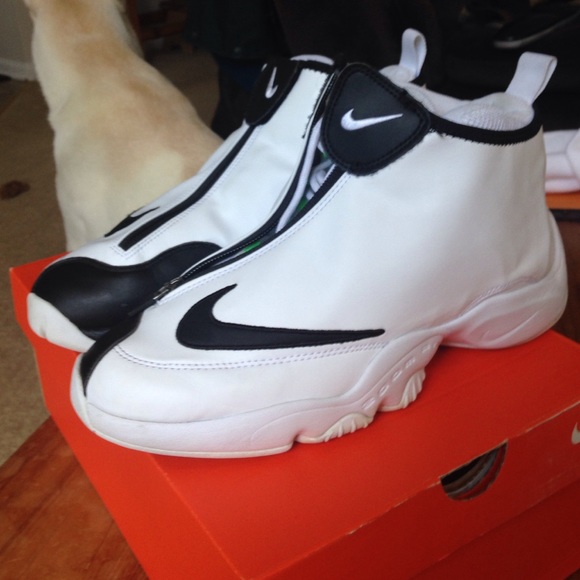 Nike Gloves - White/Black