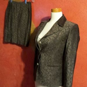 Emanuel Unsaro skirt suit